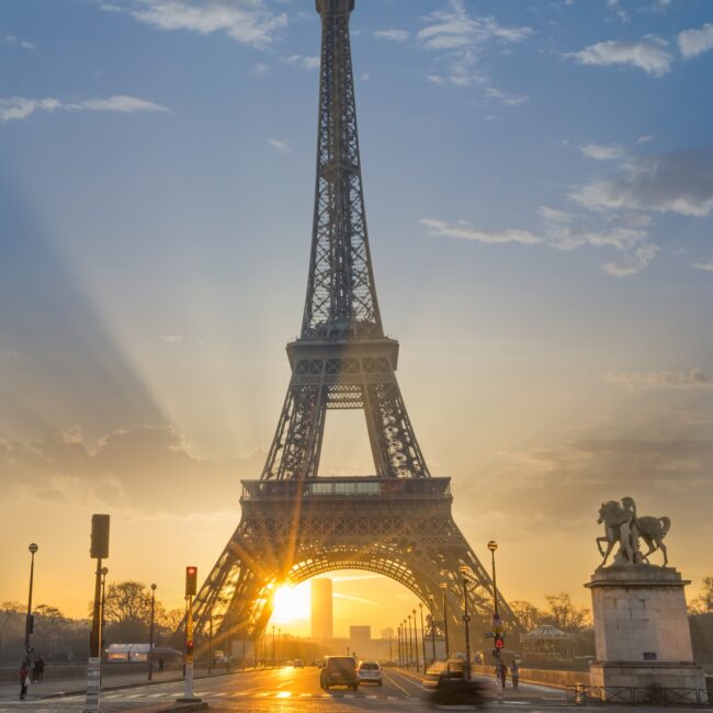 The Eiffel tower at sunrise in Paris